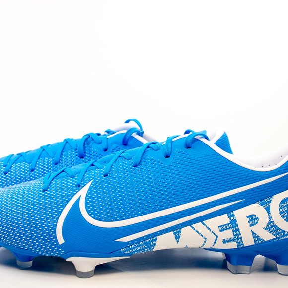 soccer cleats size 9.5